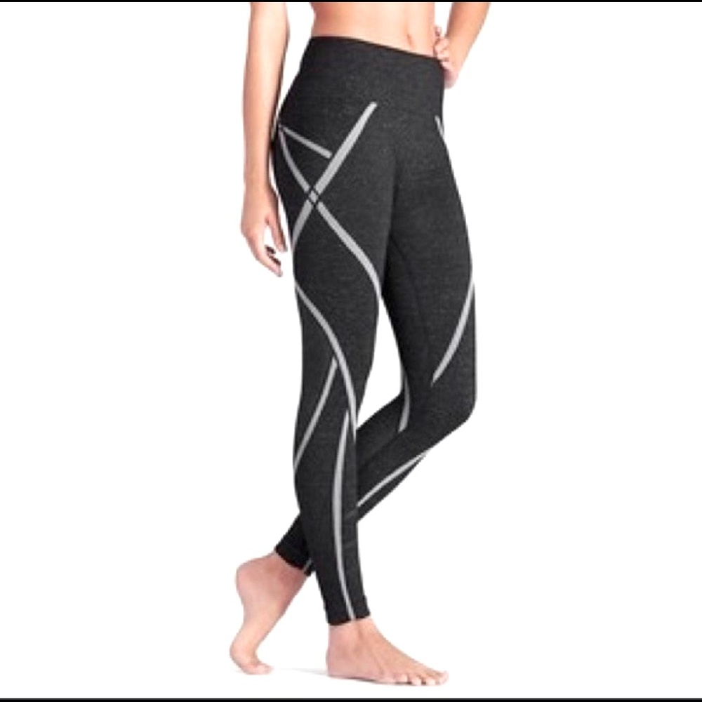ATHLETA Embodiment Tight - M